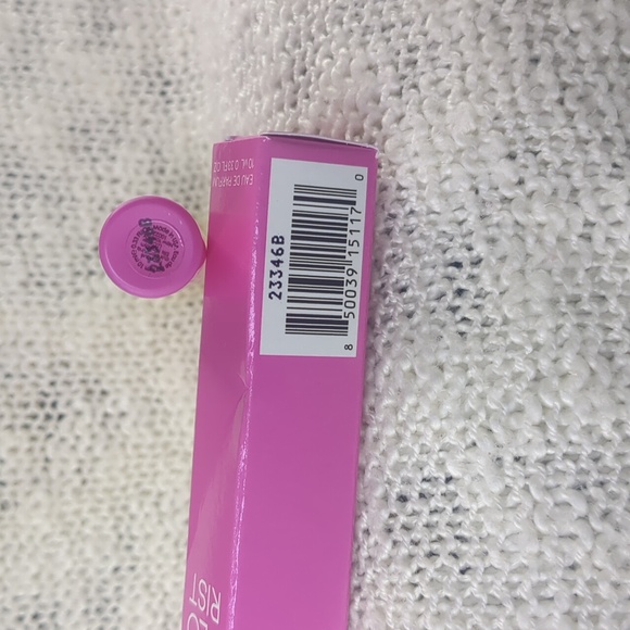 Ellis Brooklyn Florist Eau De Parfum Travel Spray, 10ml/0.33fl oz - Picture 2 of 6